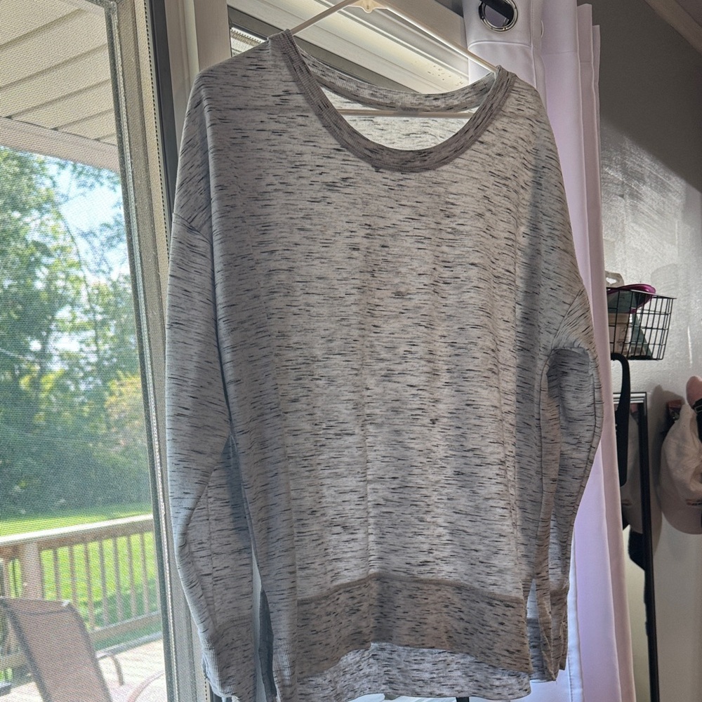 Avia Heathered Gray Long Sleeve Shirt